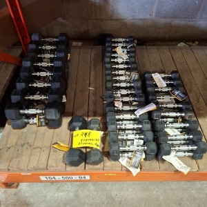 33 X PAIRS OF BRAND NEW EVERLAST RUBBER HEX DUMBBELLS - 8X PAIRS OF 4.5KG - 25X PAIRS OF 1.5KG