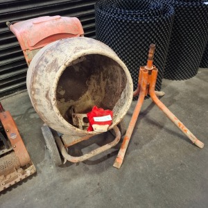 1 X ALTRAD BELLE MINIMIX 150 COMPACT TIE UP CEMENT MIXER - 230 V