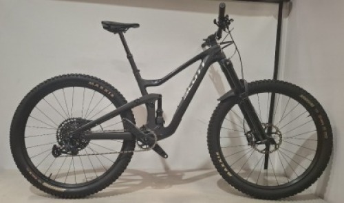 SCOTT RANSOM 910 - CONDITION GOOD MODEL: 286306 SIZE: M ORIG RRP &pound;5899 RANSOM CARBON HMX-ALLOY FRAME FOX 38 FLOAT PERF. ELITE 170MM FORK FOX NUDE TR EVOL, TWINLOC, 170MM SRAM GX EAGLE 12 SPEED SHIMANO XT 4 PISTON DISC BRAKES SYNCROS REVELSTOKE 2.0 TR WHEE