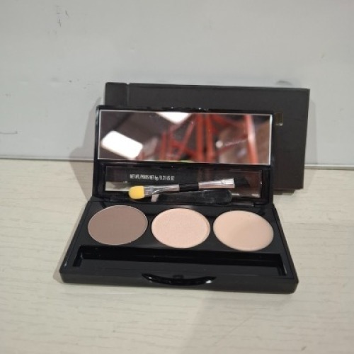 27 X BRAND NEW EVELYN SHADOW PALLETTE IN ASH BROWN AND SANDY BLONDE