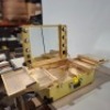1 X BEAUTY TROLLEY LIGHTED MIRROR MAKEUP CASE IN COLOUR GOLD
