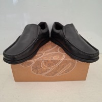20 X PAIRS OF BRAND NEW ADULT PRETTY GREEN WALTHAM SLIP ON SHOES IN BLACK ALL IN SIZE 12 - RRP FOR EACH IS &pound;64 - TOTAL RRP FOR LOT IS &pound;1280