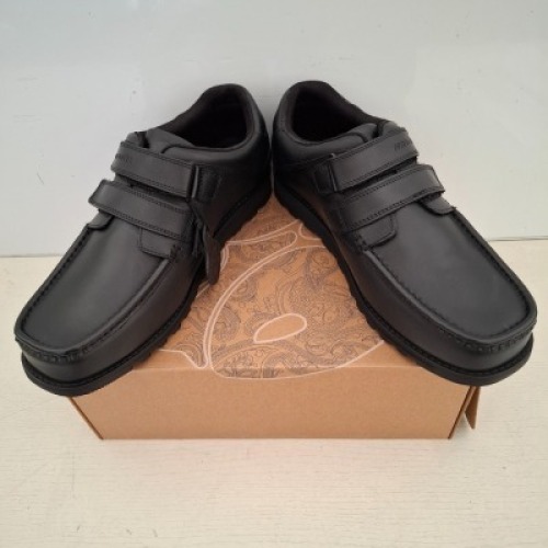 20 X PAIRS OF BRAND NEW ADULT PRETTY GREEN HARROW VELCRO SHOES IN BLACK ALL IN SIZE 9 RRP FOR EACH IS &pound;80 - TOTAL RRP FOR LOT IS &pound;1,600