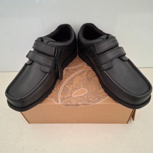 20 X PAIRS OF BRAND NEW ADULT PRETTY GREEN HARROW VELCRO SHOES IN BLACK ALL IN SIZE 9 RRP FOR EACH IS &pound;80 - TOTAL RRP FOR LOT IS &pound;1,600