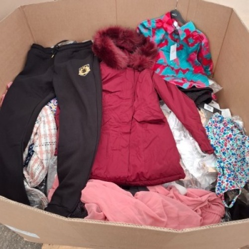 400 + BRAND NEW MIXED CLOTHING LOT CONTAINING, ALLYSON DRESS IN BLACK IN SIZE SMALL, CRIMINAL DAMAGE JOGGERS IN BLACK IN SIZE XL, MELYA MELODY DRESS IN BLUE, RED AND WHITE SPOTS IN SIZE L/XL, ETC, (IN 1 PALLET BOX)