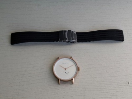 10 X BRAND NEW KANSKE STAINLESS STEEL WATCH IN COLOUR ROSE GOLD WITH 10 BLACK RUBBER STRAPS (NOTE NO STRAP SPRING BARS )
