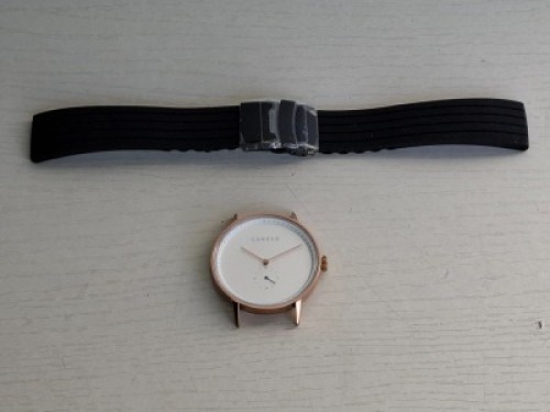 10 X BRAND NEW KANSKE STAINLESS STEEL WATCH IN COLOUR ROSE GOLD WITH 10 BLACK RUBBER STRAPS (NOTE NO STRAP SPRING BARS )