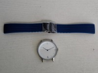10 X BRAND NEW KANSKE STAINLESS STEEL WATCH IN COLOUR SILVER WITH 10 NAVY BLUE RUBBER STRAPS (NOTE NO STRAP SPRING BARS )