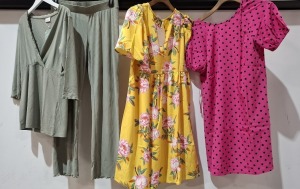 20 X BRAND NEW MIXED MAMALICIOUS CLOTHING LOT TO INCLUDE JUMPSUITS - SHORT DRESSES - SKIRTS - JEANNE LEGGINGS ETC ALL IN VARIOUS SZIES