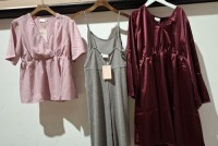 20 X BRAND NEW MIXED MAMALICIOUS CLOTHING LOT TO INCLUDE BLUE KNITTED TOPS - CASSIE GREY TOPS ETC ALL IN VARIOUS SIZES