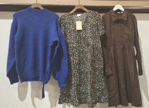 20 X BRAND NEW MIXED MAMALICIOUS CLOTHING LOT TO INCLUDE SHORT DRESS - ACTIVE BRA - SHORT DRESSES - KNITTED TOPS ETC ALL IN VARIOUS SIZES