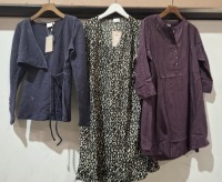 20 X BRAND NEW MIXED MAMALICIOUS CLOTHING LOT TO INCLUDE TESS TOPS - WOVEN TOPS - SHORT DRESSES - ETC ALL IN VARIOUS SIZES