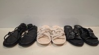 40 X BRAND NEW MIXED SHOE LOT TO INCLUDE PADDED TIE UP SANDALS - PADDED FLIP FLOP SANDALS - TWISTED TOE POST FLAT SANDALS - ROPE SANDALS ETC IN VARIOUS SIZES