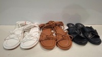 40 X BRAND NEW MIXED SHOE LOT TO INCLUDE PADDED TIE UP SANDALS - PADDED FLIP FLOP SANDALS - TWISTED TOE POST FLAT SANDALS - ROPE SANDALS ETC IN VARIOUS SIZES