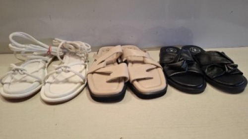 40 X BRAND NEW MIXED SHOE LOT TO INCLUDE PADDED TIE UP SANDALS - PADDED FLIP FLOP SANDALS - TWISTED TOE POST FLAT SANDALS - ROPE SANDALS ETC IN VARIOUS SIZES