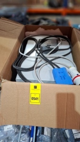 1 X V4S HFC 12C HIGH - FREQUENCY BATTERY CHARGER DESIGNED FOR 48V AND 80 AMPS SYSTEMS WITH SPARE BRAND NEW CABLE AND PLUG IN ONE BOX (IT IS FOR BATTERY OPERATED FORKLIFTS)