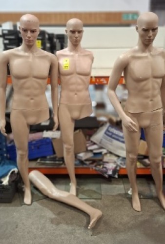 3 X MANNEQUINS 6FT TALL (NOTE - LEG IS MISSING ON ONE OF THEM)