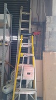 3 X PIECE MIXED LADDER LOT TO INCLUDE - 1X YOUNGMAN 5 STEP STEP LADDER - 1X 2 SECTION EXTENSION LADDER 5.2M LENGTH - 3 SET STEP LADDER