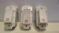 631 X CRABTREE 20AMP DOUBLE POLE GRID SWITCH