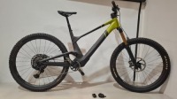 SCOTT GENIUS ST 900 TUNED BIKE MODEL: 290151 SIZE: L ORIG RRP &pound;7899 GENIUS CARBON HMX FRAME FOX 36 FLOAT FACTORY GRIP 2 160MM FOX FLOAT X NUDE, TRACLOC, 150MM SRAM X01 EAGLE AXS 12 SPEED SHIMANO XTR 4 PISTON DISC BRAKES MAXXIS FOLDABLE TYRES CONDITION: GO