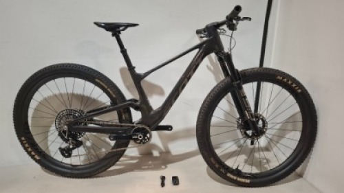 SCOTT SPARK RC WORLD CUP EVO TR BIKE MODEL: 420869 (YOM 2024) SIZE:S ORIG RRP &pound;10,799 SPARK RC CARBON HMX FRAME ROCKSHOX SID ULT. RD3 120MM FORK RS NUDE 5 RLC3, 120MM, TWINLOC SRAM XX SL EAGLE AXS TRANSMISSION SHIMANO XTR DISC BRAKES SYNCROS SILVERTON 1.0