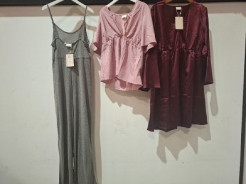 20 X BRAND NEW MIXED MAMALICIOUS CLOTHING LOT TO INCLUDE WOVEN TOPS - STRAP MIDI DRESSES - GREY JUMPSUIT - WOVEN DRESS ETC ALL IN VARIOUS SIZES