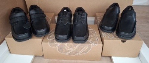 20 X PAIRS OF BRAND NEW PRETTY GREEN SHOES CONTAINING HARROW VELCRO SN00 IN BLACK ALL IN SIZE 9.5 TOTAL RRP &pound;1280