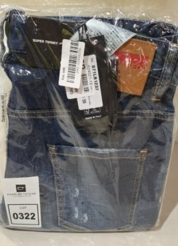 1 X BRAND NEW DSQAURED2 SUPER TWINKY DENIM JEANS SIZE 34W - RRP-&pound;395
