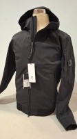1 X BRAND NEW CP COMPANY BLACK SHELL JACKET SIZE MEDIUM RRP-&pound;385