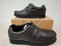 20 X PAIRS OF BRAND NEW PRETTY GREEN SHOES CONTAINING HARROW VELCRO SN00 IN BLACK ALL IN SIZE 8.5 TOTAL RRP &pound;1280