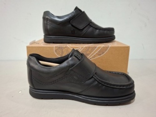 24 X PAIRS OF BRAND NEW PRETTY GREEN KIDS SHOES CONTAINING WALTHAM VELCRO CH00 IN BLACK IN SIZE C 10 RRP EACH &pound;45 - TOTAL RRP &pound;1080