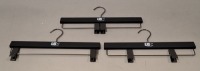 500 X BRAND NEW USC COLLECTIVE HANGERS WITH ADJUSTABLE CLAMPS IDEAL FOR SHORTS / PANTS IN 5 BOXES