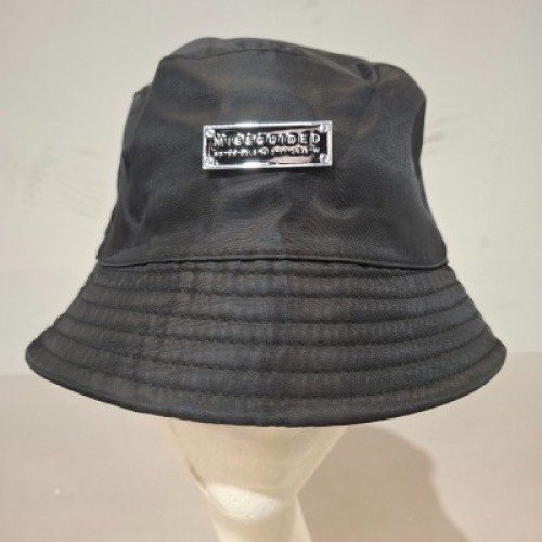 50 X BRAND NEW MISSGUIDED NYLON BUCKET HATS IN BLACK IN ONE LARGE BAG