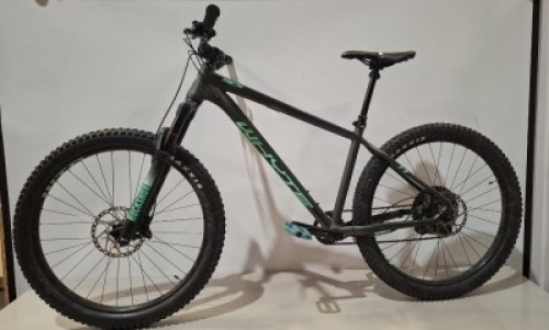 1 X WHYTE 901 TRIAL BIKE IN GREY AND GREEN IN SIZE 46CM