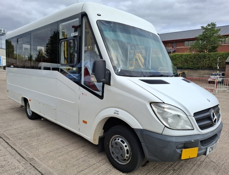 WHITE MERCEDES-BENZ TREKA SPRINTER 513-CDI ACCESSIBILITY MINIBUS 2143 CC REG CN11 EEH MILEAGE 87,830 1ST REGISTERED 14/6/2011 WITH V5 MOT UNTIL 9/8/2026 WITH 2 KEY SETS TOTAL CAPACITY INC DRIVER: 16 CURRENT SERVICE HISTORY SINCE PURCHASE & LIFT CERTIFIED 