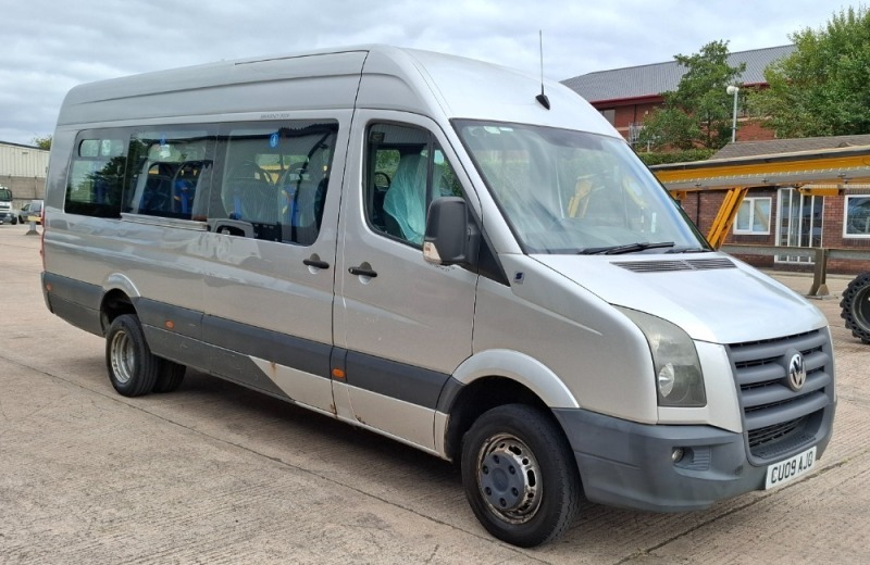 WHITE VOLKSWAGON CRAFTER ACCESSIBILITY MINIBUS 2461 CC REG: CU09 AJO MILEAGE: 155,981 (IMPORTANT- ODO STUCK ON THIS MILEAGE SINCE MARCH 2023) 1ST REGISTERED 13/5/2009 WITH V5 MOT UNTIL 25/3/2026 WITH 2 KEYS TOTAL CAPACITY INC DRIVER: 16 CURRENT SERVICE HI