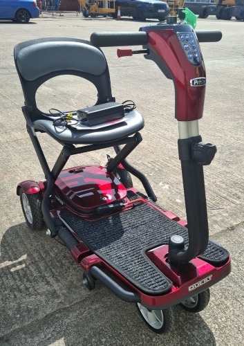 QUEST PRIDE FOLDING MOBILITY SCOOTER IN RED WITH BATTERY & CHARGER CONDITION: GOOD (TESTED WORKING & SEE ALL IMAGES FOR CONDITION)