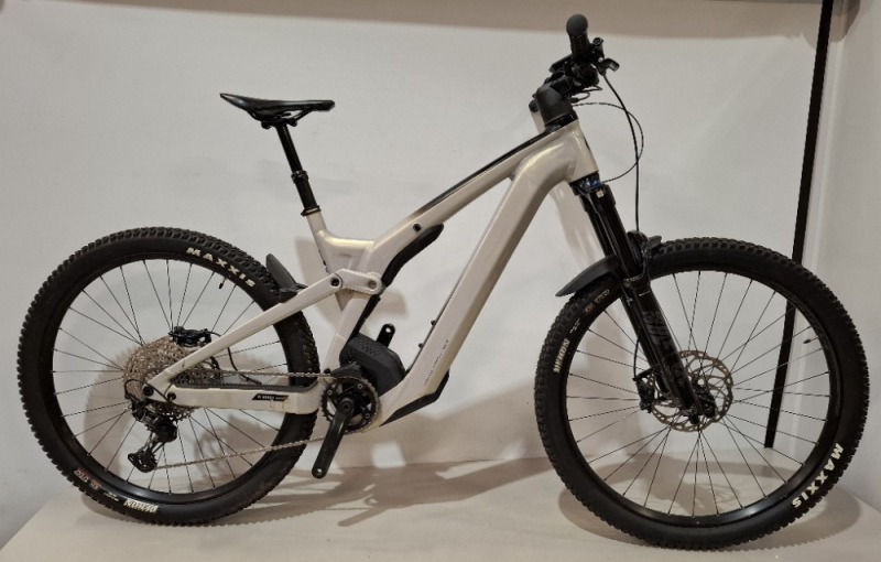 SCOTT PATRON ERIDE 910 BIKE MODEL: 286515 SIZE: L ORIG RRP &pound;6349 PATRON ERIDE ALLOY FRAME FOX 38 PERF. 160MM FORK FOX FLOAT EVOL ERIDE, 160MM, TWINLOC SHIMANO XT 12 SPEED BOSCH CX, 750WH POWERTUBE SHIMANO SLX 4 PISTON DISC BRAKES MAXXIS FOLDABLE TYRES SYN