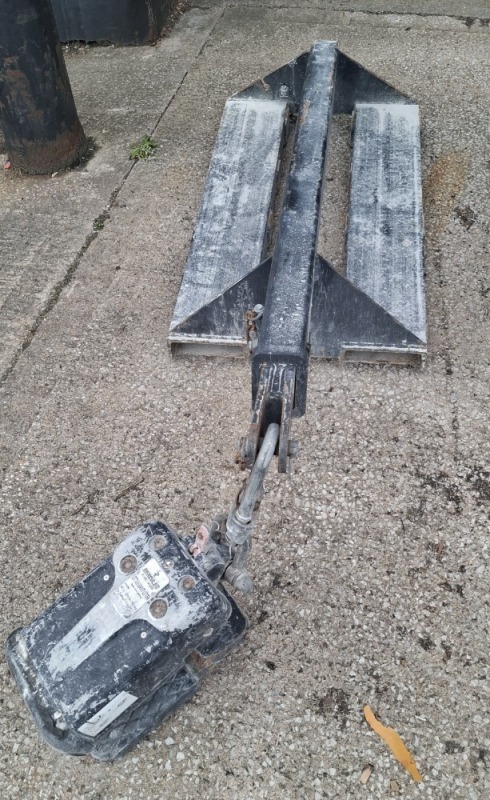 HERCULES LITTLE GIANT LIFTER FOR FORK LIFT TRUCK MODEL: ALG50-B S/N: 0090914008 1000KG W.L.L. SLAB LIFT CAPACITY