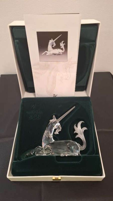 1 X SWAROVSKI CRYSTAL FIGURINE UNICORN 1996 FIGURINE COLLECTOR'S ITEM - RRP &pound;200 - (NOTE COMES FROM PRIVATE COLLECTOR / VIEWING IS ADVISED)