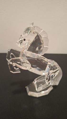 1 X SWAROVSKI WHITE STALLION GLASS FIGURINE COLLECTOR'S ITEM - RRP &pound;170 - (NOTE COMES FROM PRIVATE COLLECTOR / VIEWING IS ADVISED)