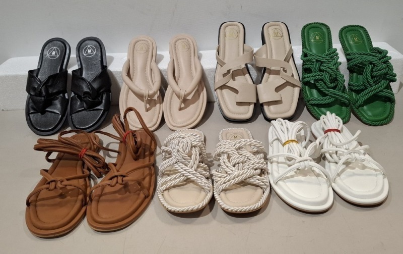 40 X PAIRS OF BRAND NEW MIXED MISSGUIDED FOOTWEAR LOT TO INCLUDE TWISTED TOE POST FLAT SANDALS - FAUX LEATHER KNOTTED FLAT SANDALS - PADDED TIE UP SANDALS - CHUNKY STRAP SLIDERS ETC ALL IN VARIOUS SIZES IN 1 TRAY