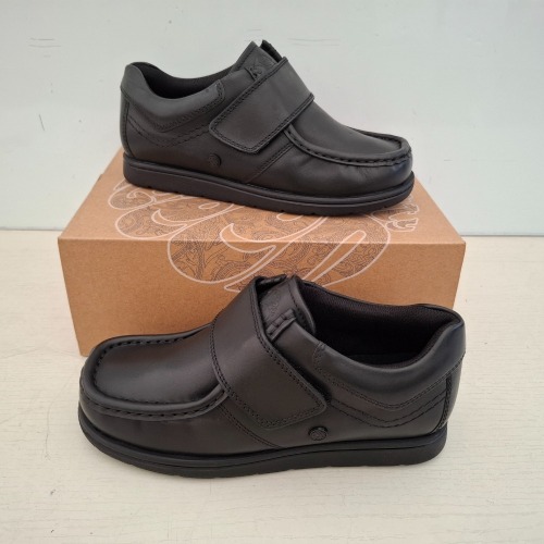 20 X PAIRS OF BRAND NEW KIDS PRETTY GREEN PG WALTHAM VELCRO SHOES IN BLACK IN SIZE C12 - RRP EACH &pound;45 - TOTAL RRP FOR LOT &pound;900