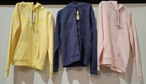 20 X BRAND NEW DUCK AND COVER HOODIES IN VARIOUS COLOURS, YELLOW, LIGHT PINK, BLUE AND STONE IN VARIOUS SIZES S, L, XL, 2XL