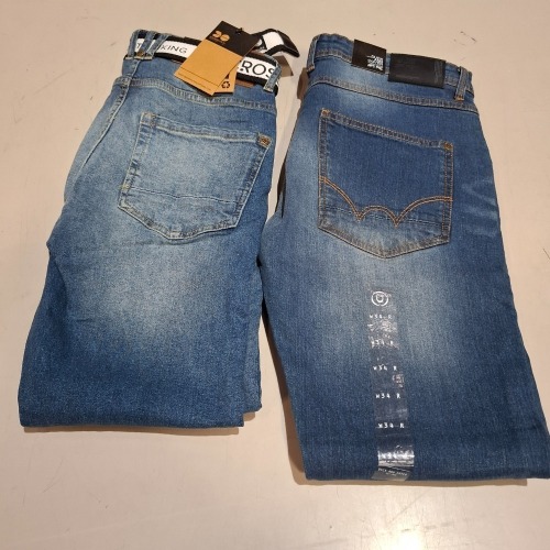 20 X BRAND NEW MIXED CROSSHATCH AND DUCK & COVER DENIM JEANS WITH BELTS IN BLUE / NAVY BLUE IN SIZES 30, 32, 34,