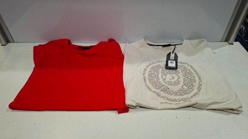 40 X BRAND NEW MIXED T-SHIRTS LOT CONTAINING DUCK AND COVER AND CROSSHATCH IN WHITE, GREEN, PURPLE, RED, BLACK IN SIZES S, M, L, XL (IN 2 TRAYS - TRAYS NOT INCLUDED)