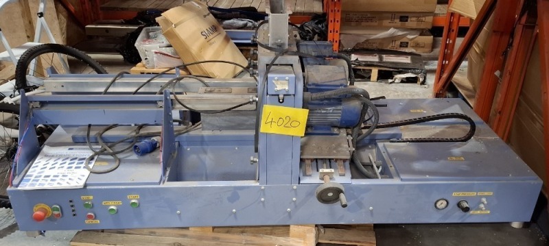 1 X CR CLARKE 1380 EDGE BUFFER - SPECIFICATIONS MOTOR SPINDLE SPEEDS 1380 MIN - MAIN CYLINDER STROKE 500 MM - ALIGNMNT CYLINDER STROKE 15 MM , DIMENSIONS W1000 X D 1500 X H 750 AND WEIGHT 127KG , VOLTAGE 220 - 240 - FREQUENCY 50HZ - WATTS - BUFFING MOTOR