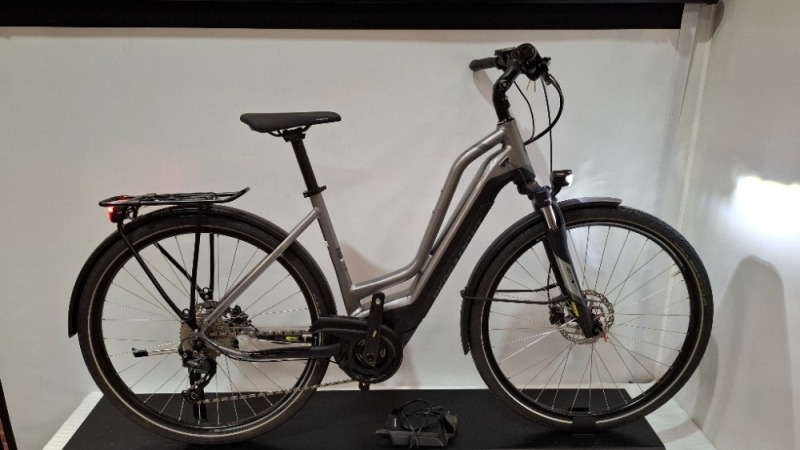 BEGAMONT E HORIZION TOUR 500 BIKE MODEL: 286753 SIZE: 52 ORIG RRP &pound;2,649 28 INCH FRAME SHIMANO MT200 HYDRAULIC DISC BRAKE -DRIVE UNITBOSCH ACTIVE LINE PLUS, GEN. 3, 250 W, 36 V, MAX. 25 KM/H -BATTERY BOSCH POWERTUBE, 36 V LI ION, 500 WH -DISPLAY BOSCH 