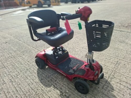 FREERIDER ASCOT MOBILITY SCOOTER IN RED WITH BATTERY & CHARGER 15 MILE RANGE - MAX SPEED 4/ MPH RRP &pound; 1,439 CONDITION - GOOD (TESTED WORKING & SEE ALL IMAGES FOR CONDITION )