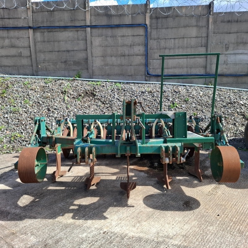 VFORM SOIL LOOSENER (CULTIVATOR) S/N: 2003167 MODEL: VF275M 3C B18